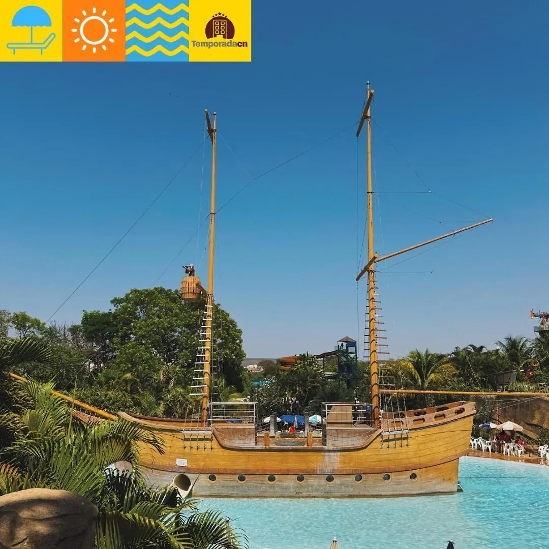 Piazza Com Acesso Ao Acqua Park - Temporada Cn Aparthotel Caldas Novas Brasil